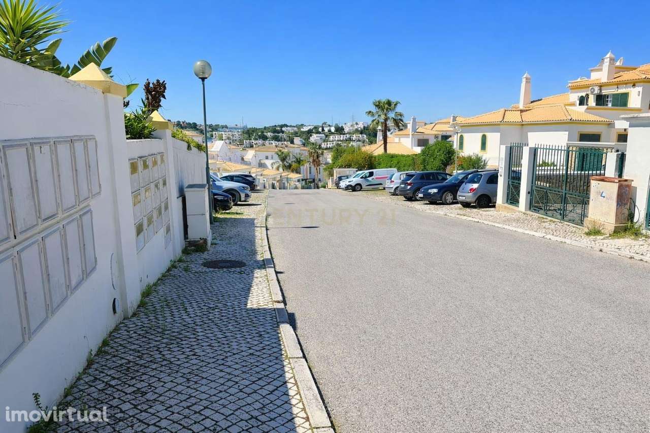 Luxuosa Moradia T2+1 - Excelente Localização - Grande imagem: 3/25