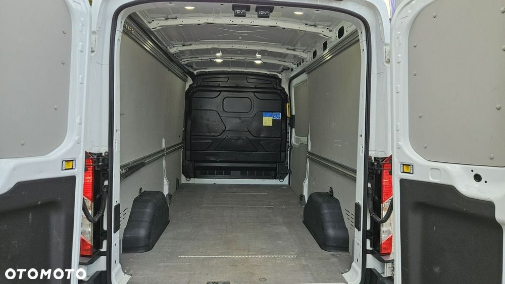 Ford Transit - 36