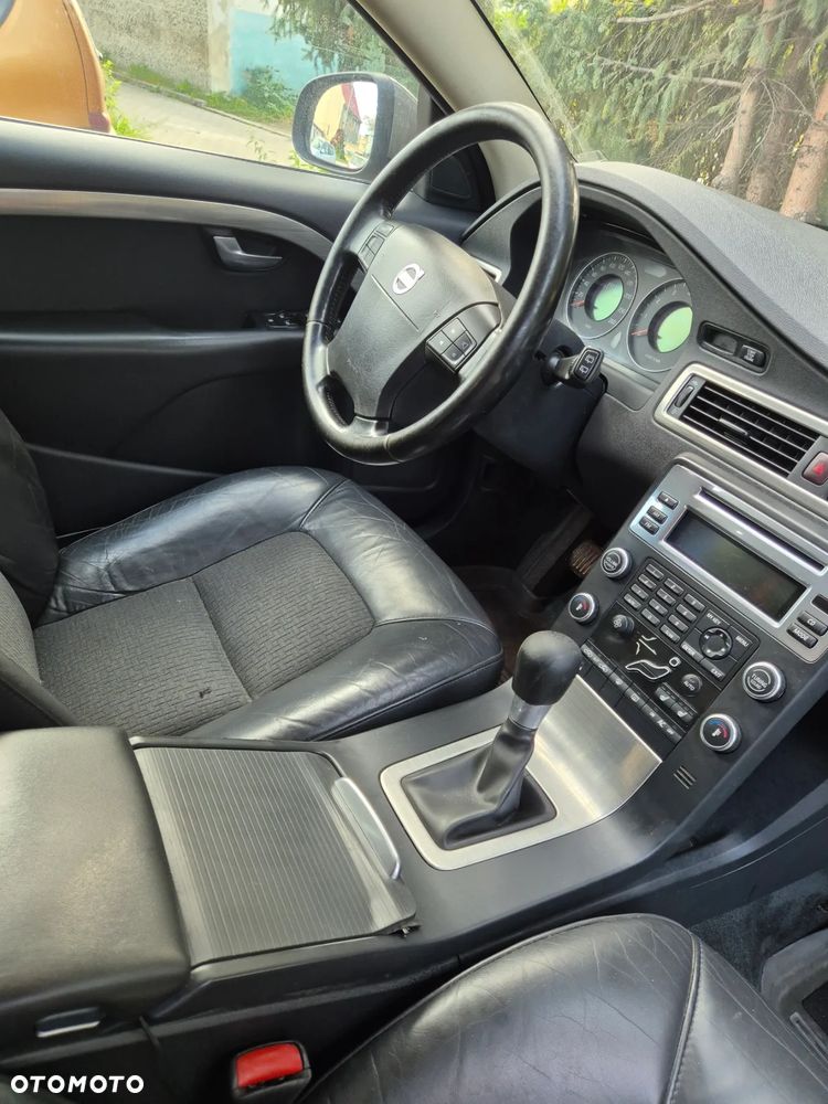 Volvo V70 2.0 Momentum - 9