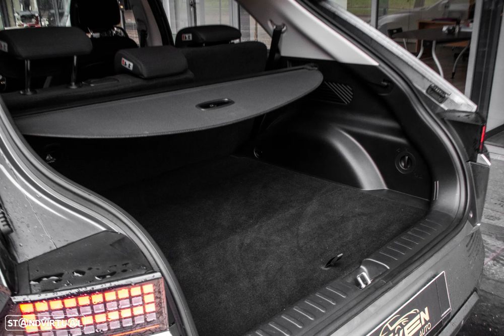 Hyundai Ioniq 5 72,6 kWh 4WD Dynamiq - 29