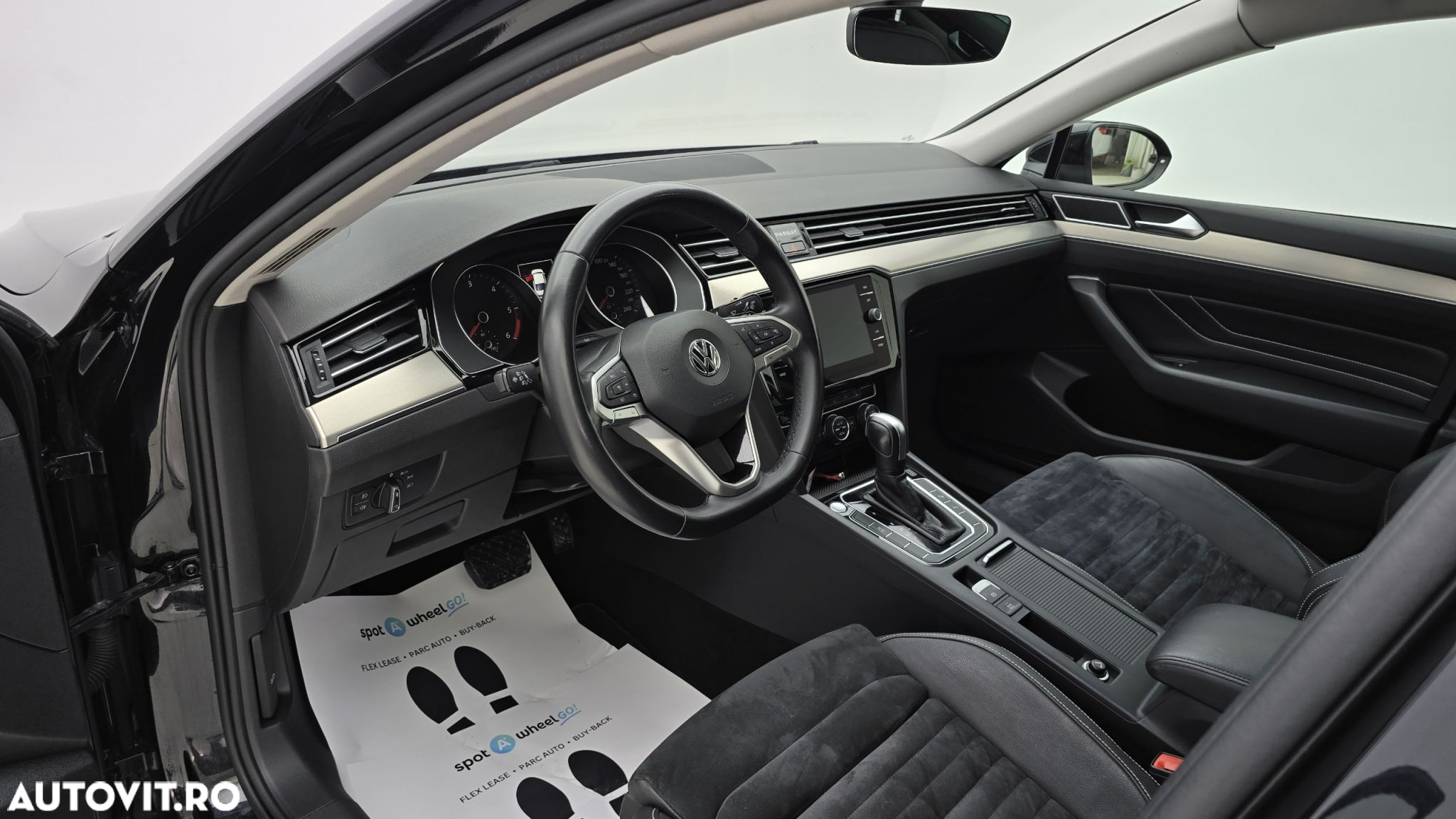 Volkswagen Passat 2.0 TDI DSG Highline - 13