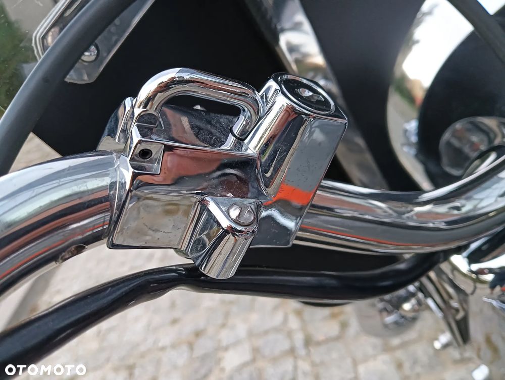 Harley-Davidson Touring Road King - 38