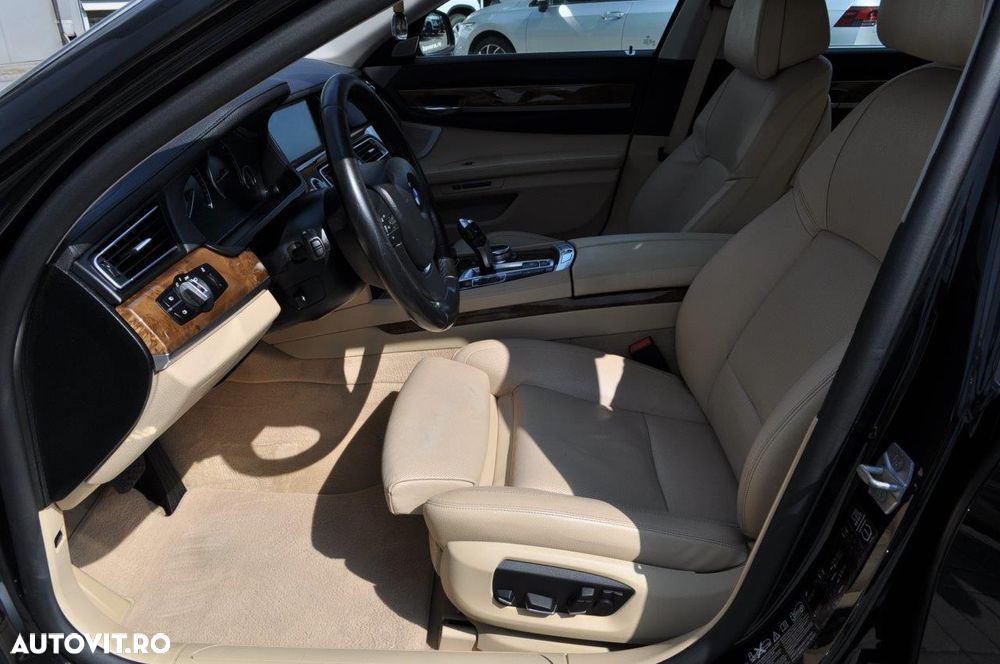 BMW Seria 7 750Ld xDrive - 12