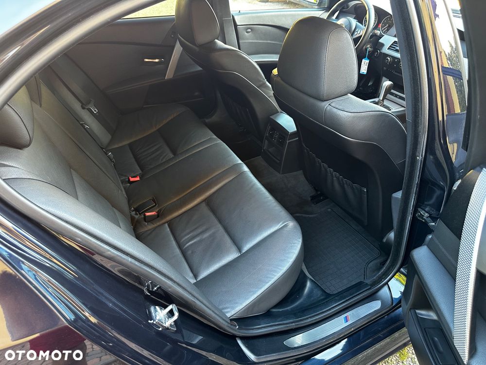 BMW Seria 5 525i - 17