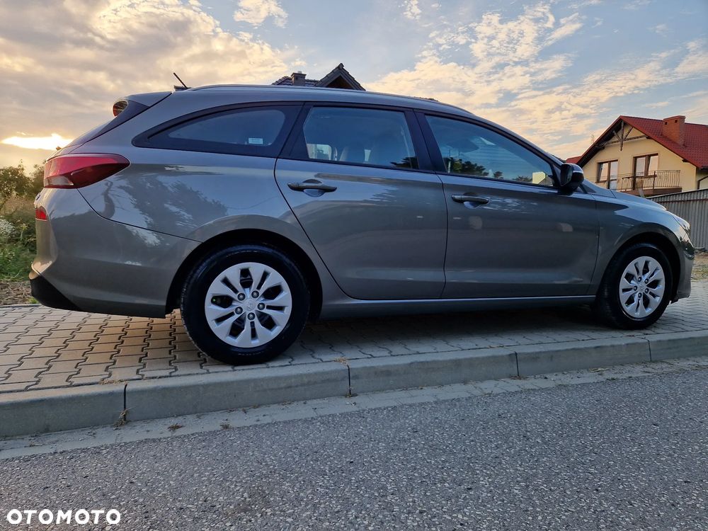 Hyundai i30 1.4 GO Plus - 9