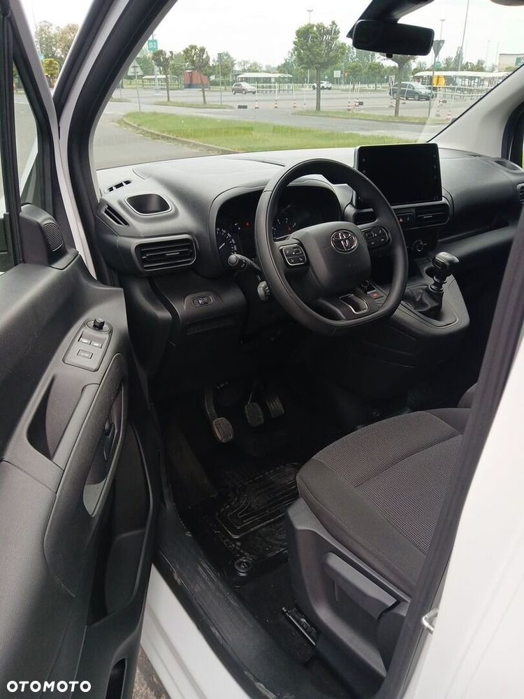 Toyota PROACE CITY - 16