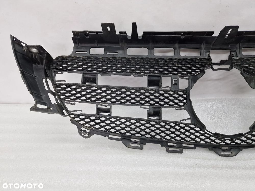 MERCEDES E-KLASSA W213 16- ATRAPA / GRILL PRZEDNI PRZÓD NA KAMERĘ , NR A213888223 , NR AUKCJI GL563/2 - 20