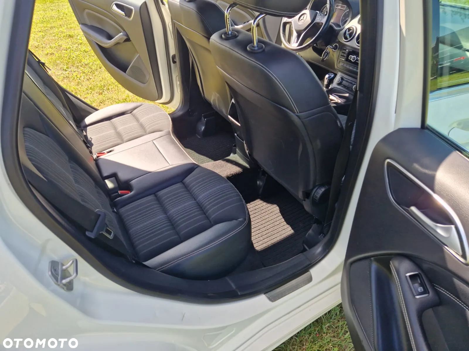 Mercedes-Benz Klasa B 180 CDI (BlueEFFICIENCY) - 22