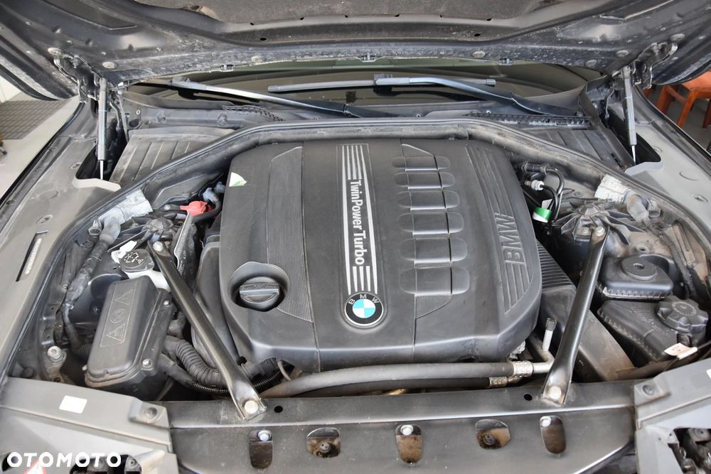 BMW Seria 7 740d - 14