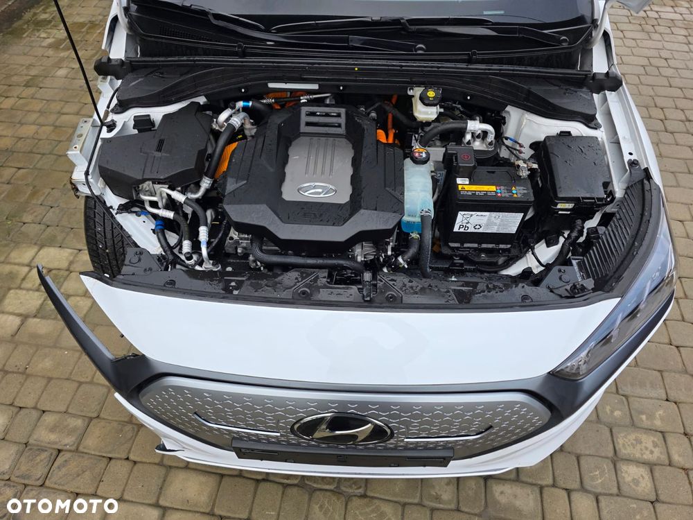 Hyundai IONIQ - 9