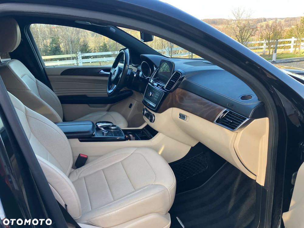 Mercedes-Benz GLE - 7