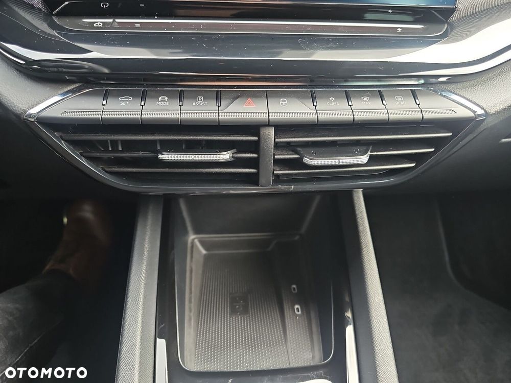 Skoda Octavia 2.0 TDI Sportline DSG - 25