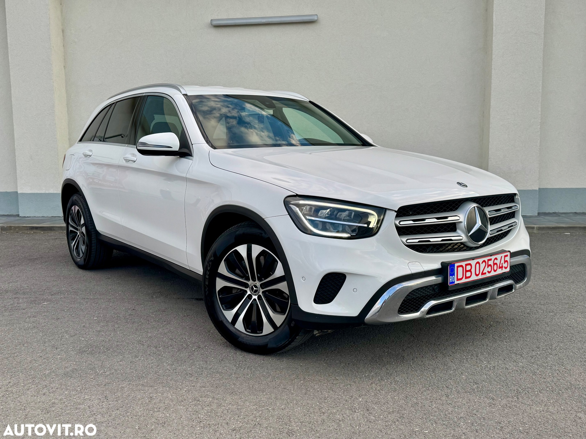 Mercedes-Benz GLC 220 d 4MATIC - 9