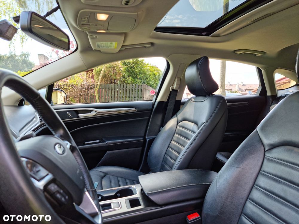 Ford Fusion - 9