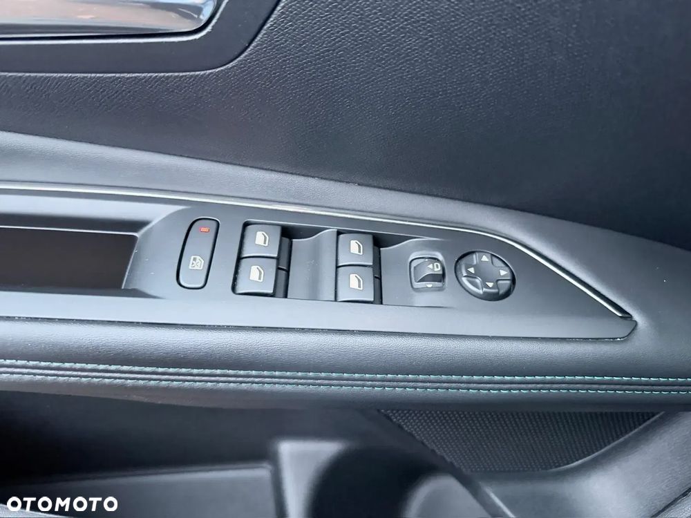 Peugeot 3008 1.5 BlueHDi Allure S&S EAT8 - 20