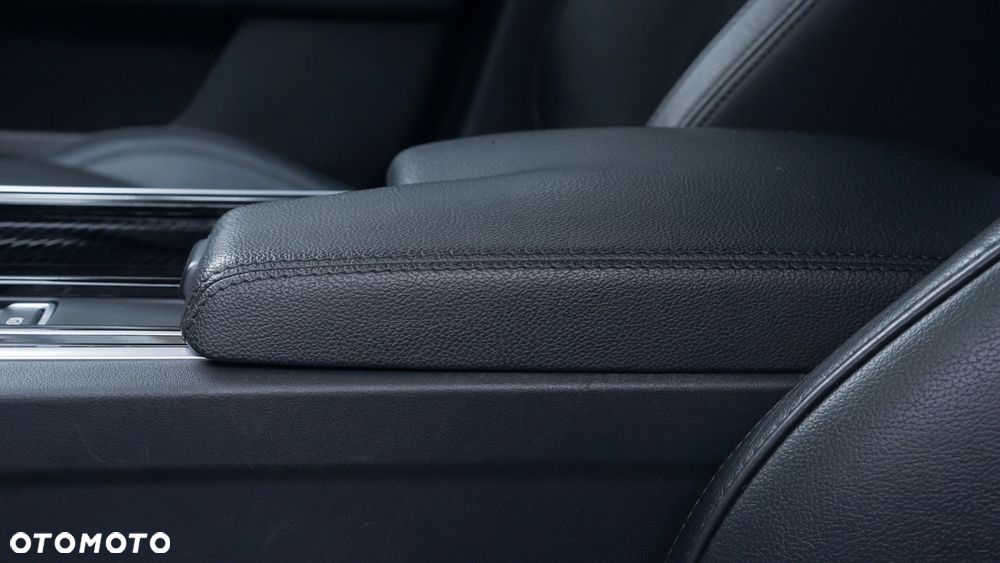 Jaguar XF 2.0 i4D Prestige - 10
