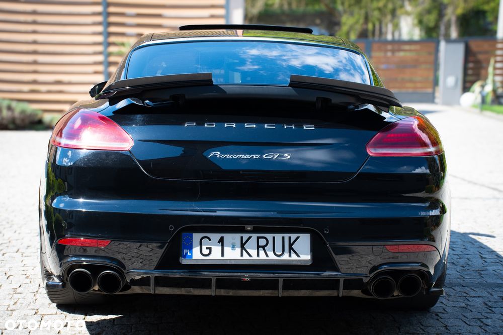 Porsche Panamera GTS - 4