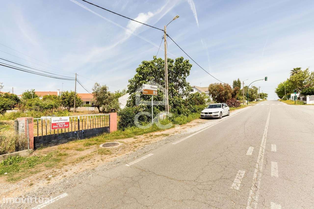 Moradia Térrea e Anexo em terreno de  1218 m2 | São Sebastião da Giest - Grande imagem: 4/39
