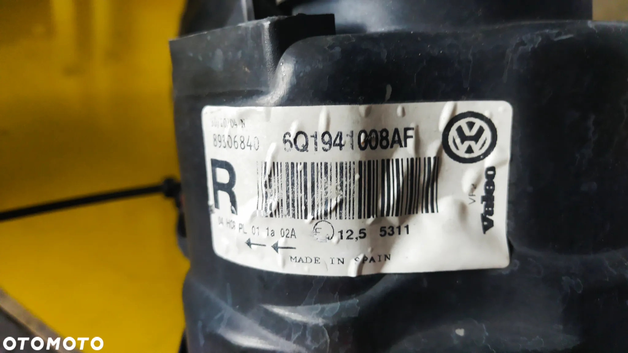 LAMPA PRZEDNIA PRZÓD PRAWA VW POLO 9N - 3