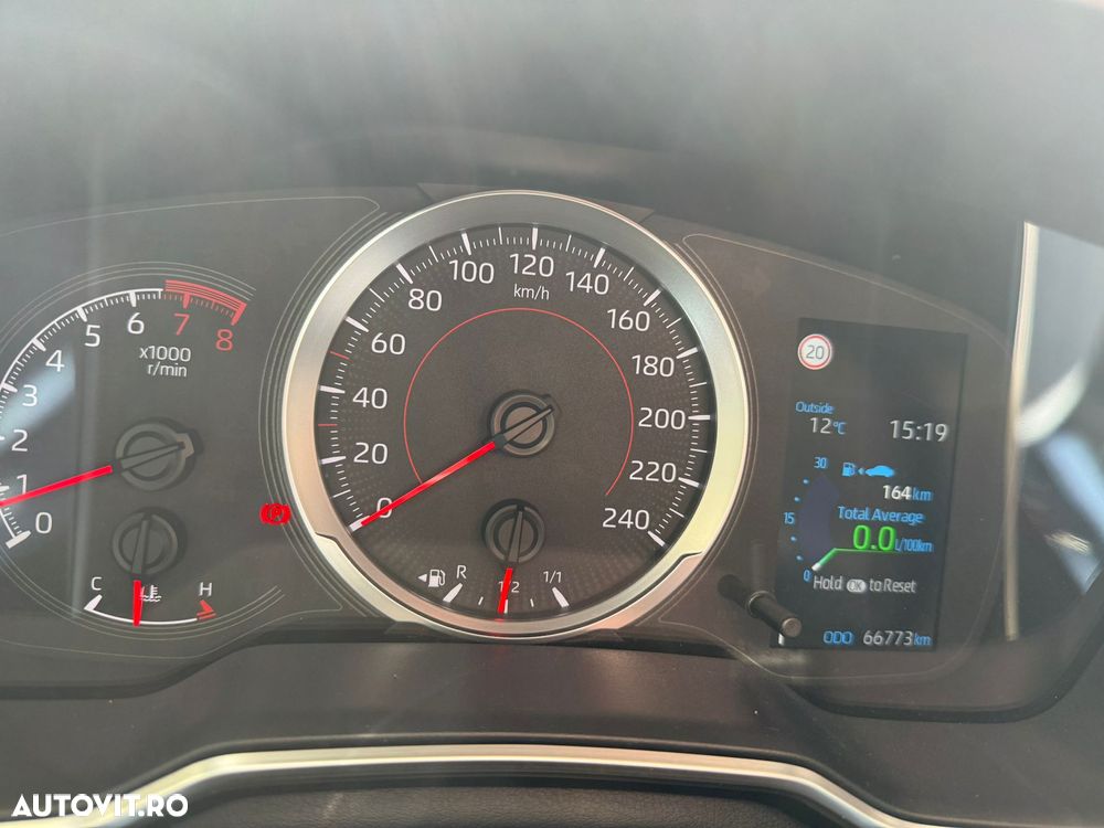 Toyota Corolla 1.6 CVT Business - 17