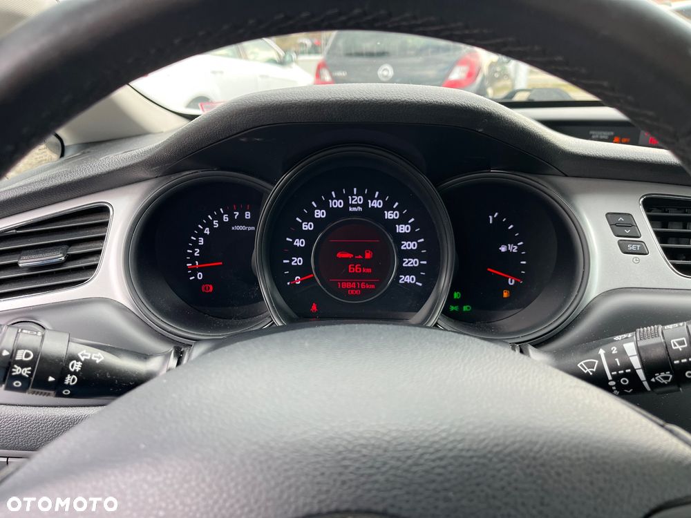 Kia Ceed 1.6 GDI Edition 7 - 14