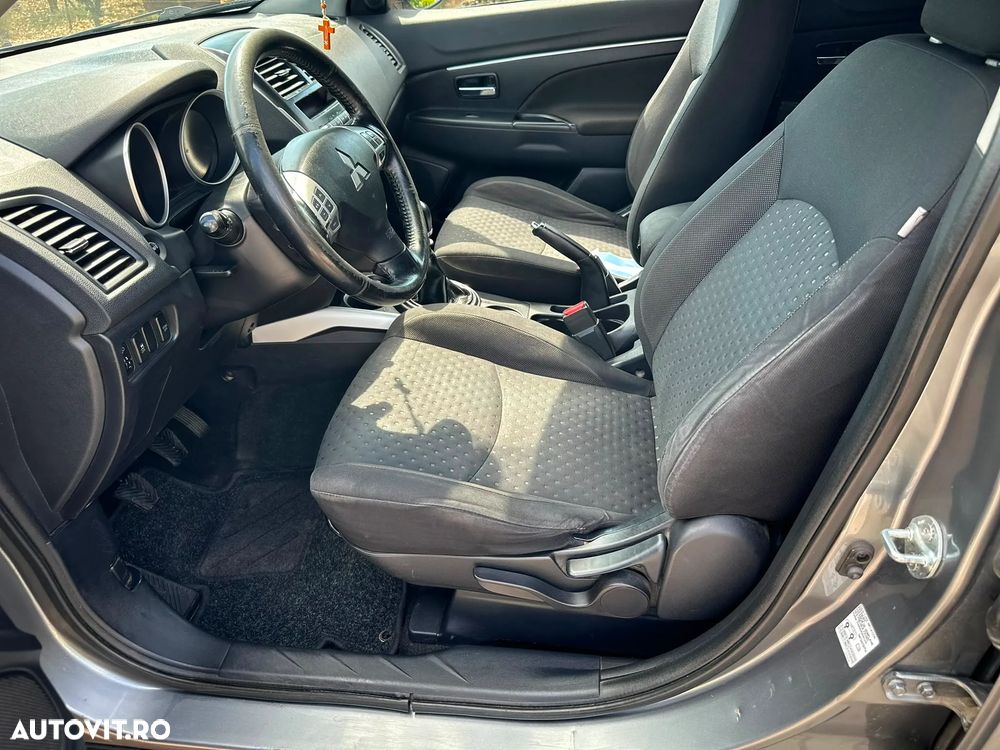 Mitsubishi ASX 1.8D Inform - 17