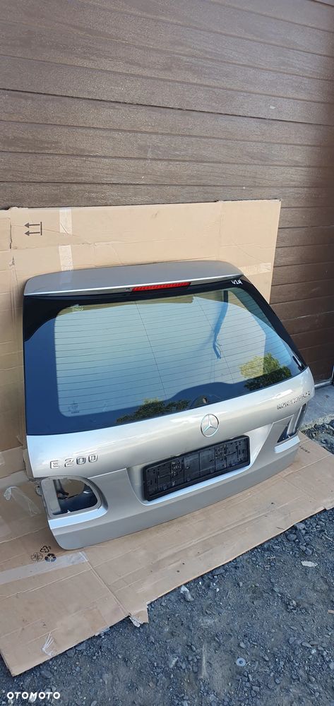 Klapa bagażnika Mercedes E-Klasa W211 Kombi C723 - 3