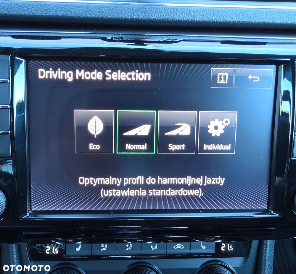 Skoda Superb 2.0 TDI Style DSG - 25