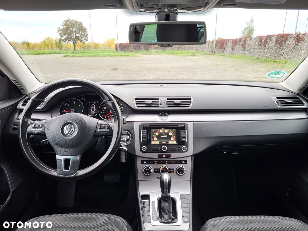 Volkswagen Passat Variant 2.0 Blue TDI DSG SCR Comfortline - 5