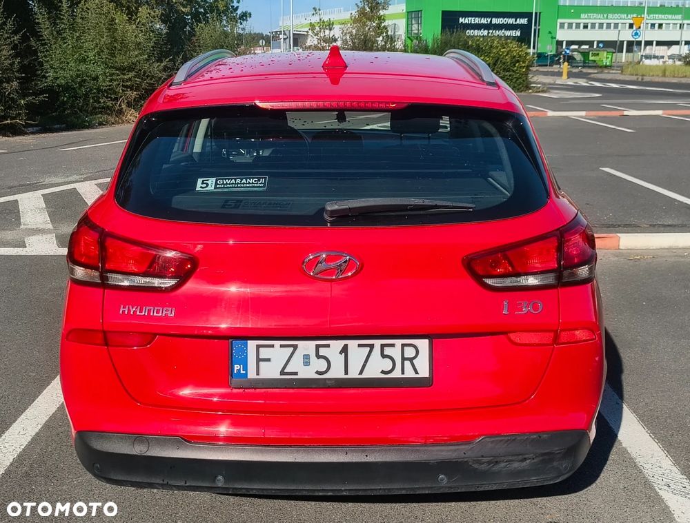 Hyundai i30 1.5 DPI Classic + - 10