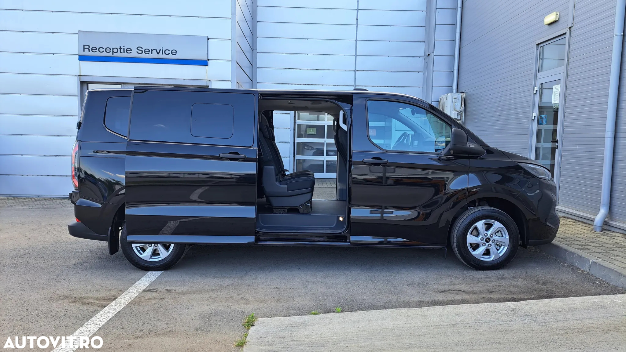 Ford Transit Custom 320 L2H1 PKW VA Autm. Trend - 10