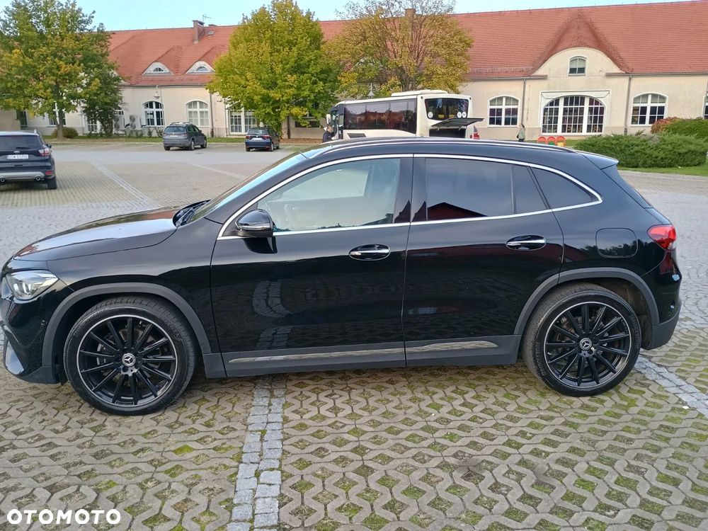 Mercedes-Benz GLA 200 d 4-Matic AMG Line - 6