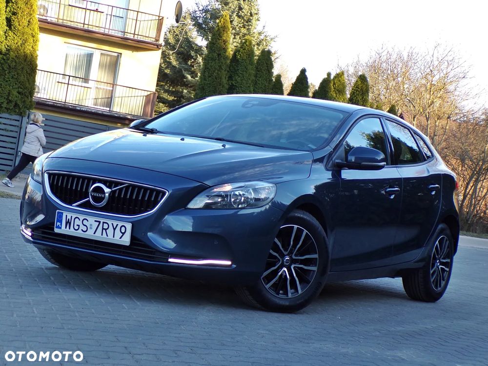 Volvo V40 D2 Momentum - 3