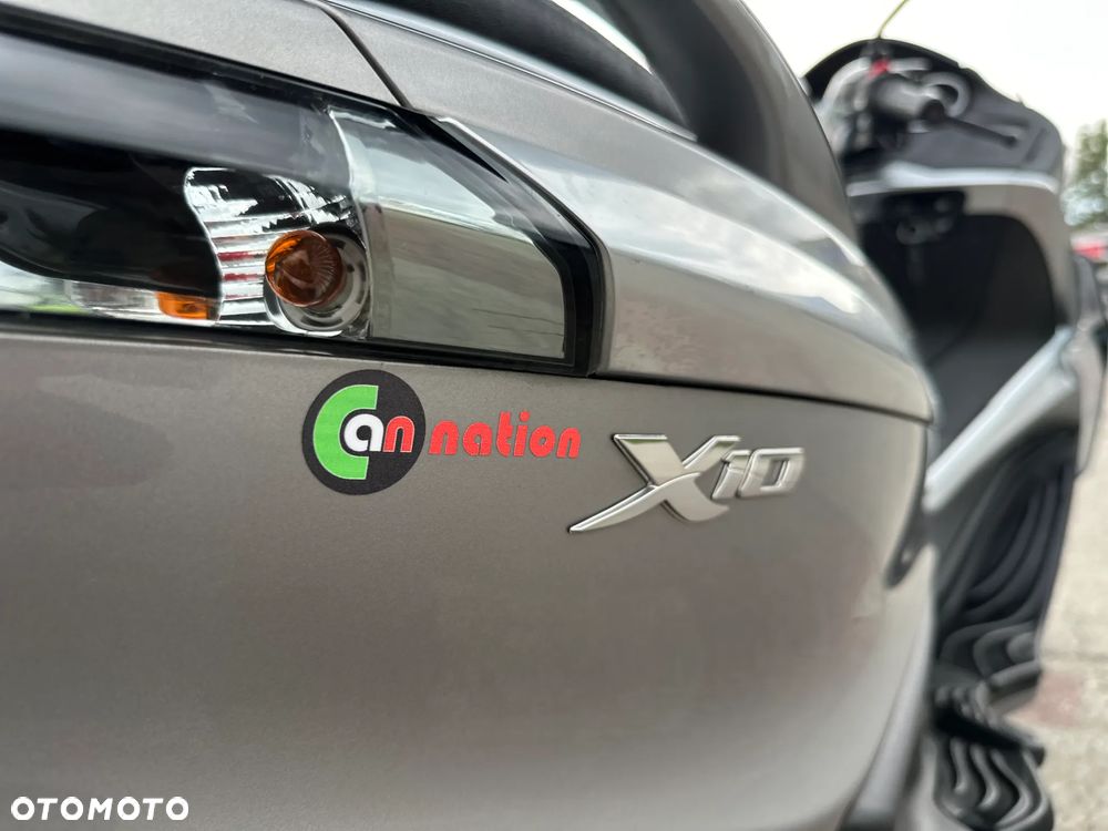 Piaggio X10 - 14