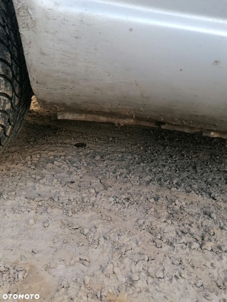 Toyota Yaris 1.0 Luna - 12