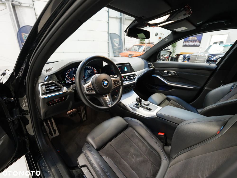 BMW Seria 3 320d xDrive M Sport sport - 17