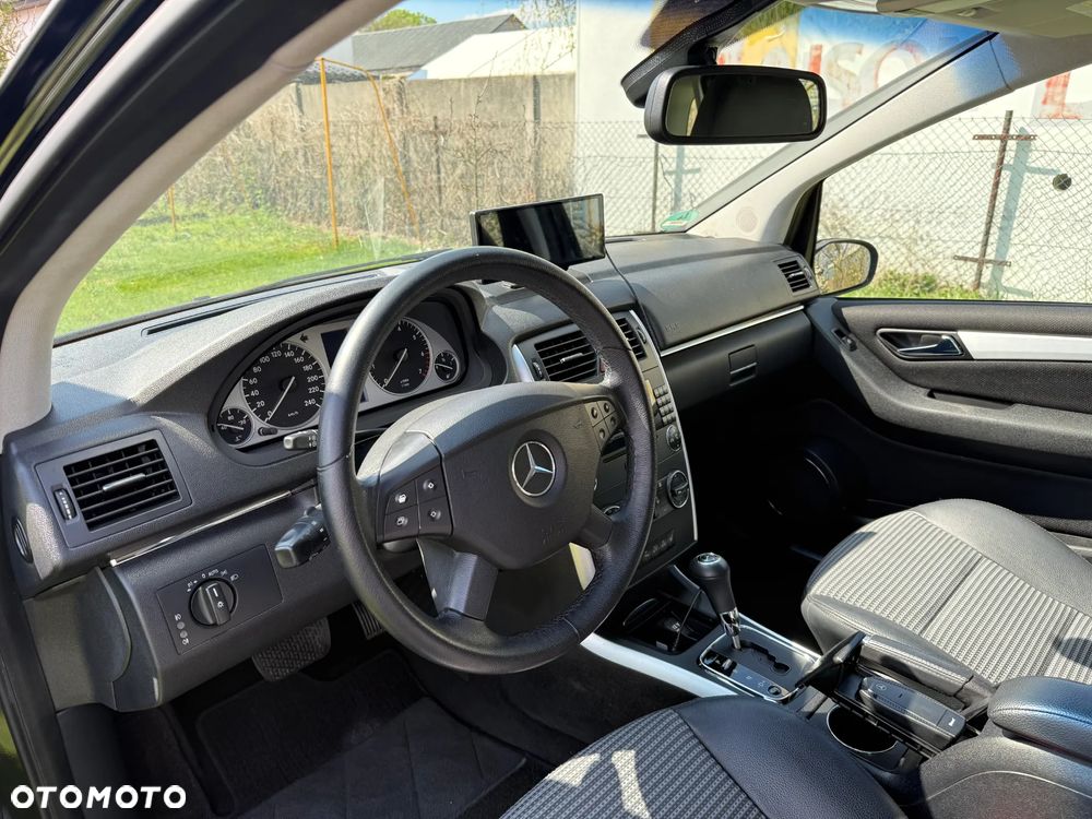Mercedes-Benz Klasa B 200 Autotronic Special Edition - 11