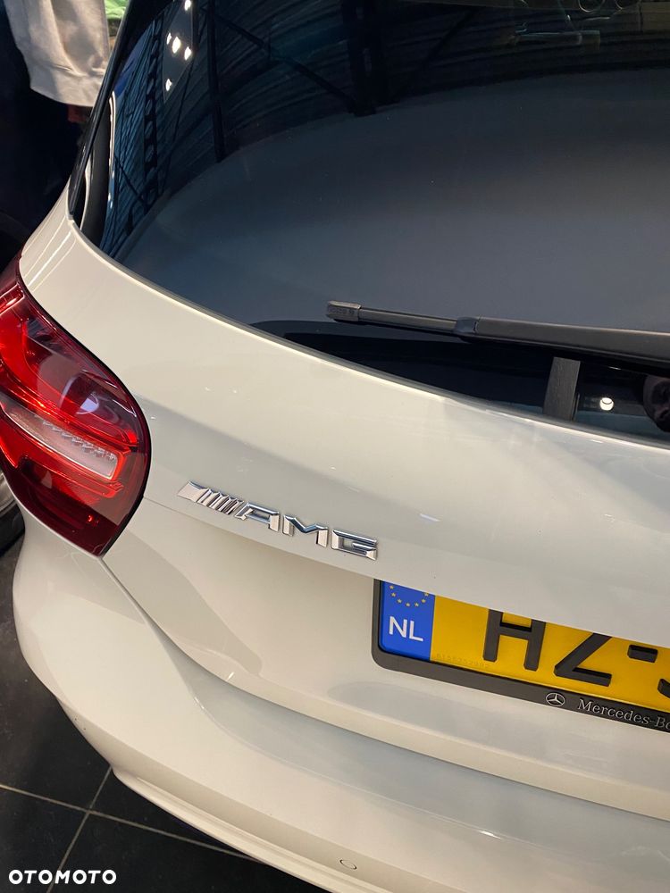 Mercedes-Benz A-Class 2015 photo 2