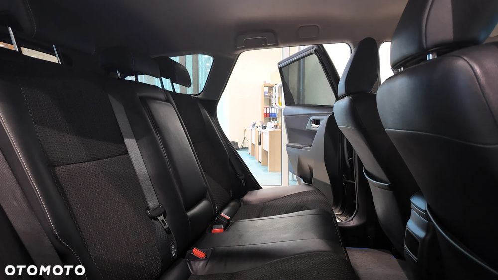 Toyota Auris 1.8 HSD Luna - 35