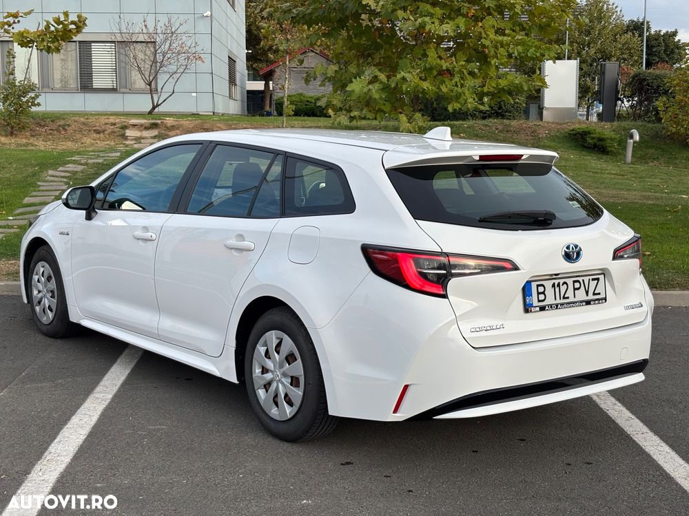 Toyota Corolla - 4