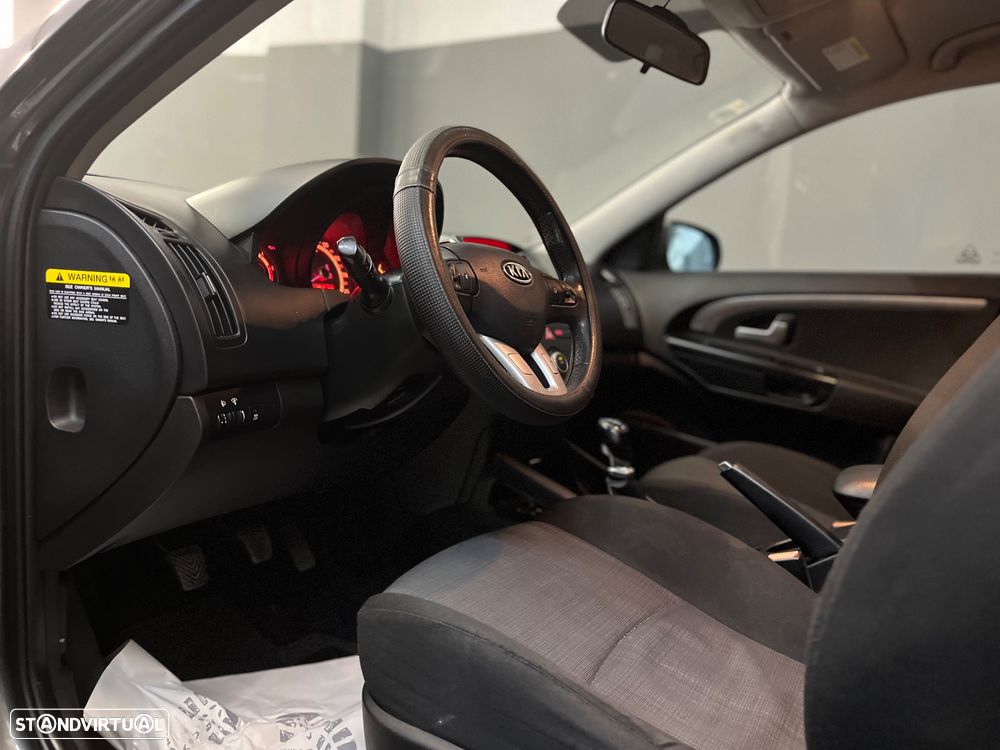 Kia Ceed SW 1.6 CRDi EX ISG - 33