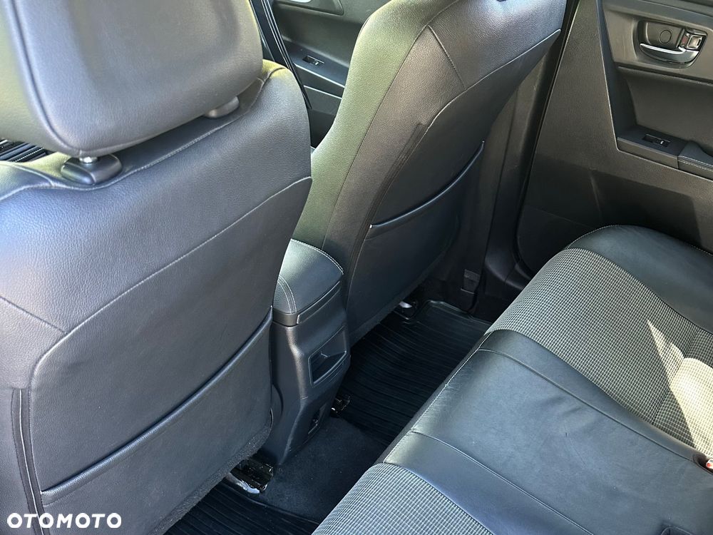 Toyota Auris 1.8 HSD Prestige - 14