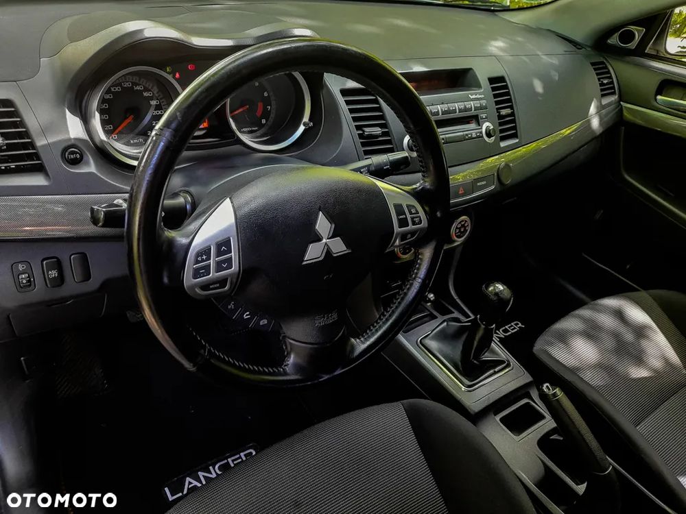 Mitsubishi Lancer 1.8 Intense - 5