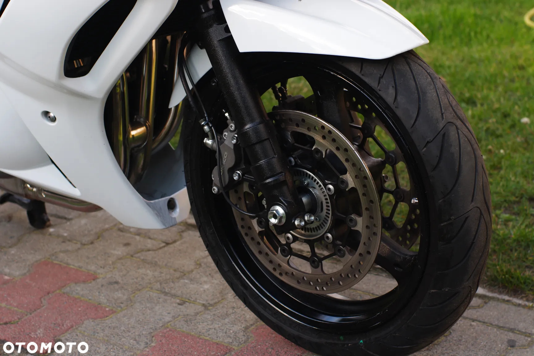 Suzuki GSX - 12