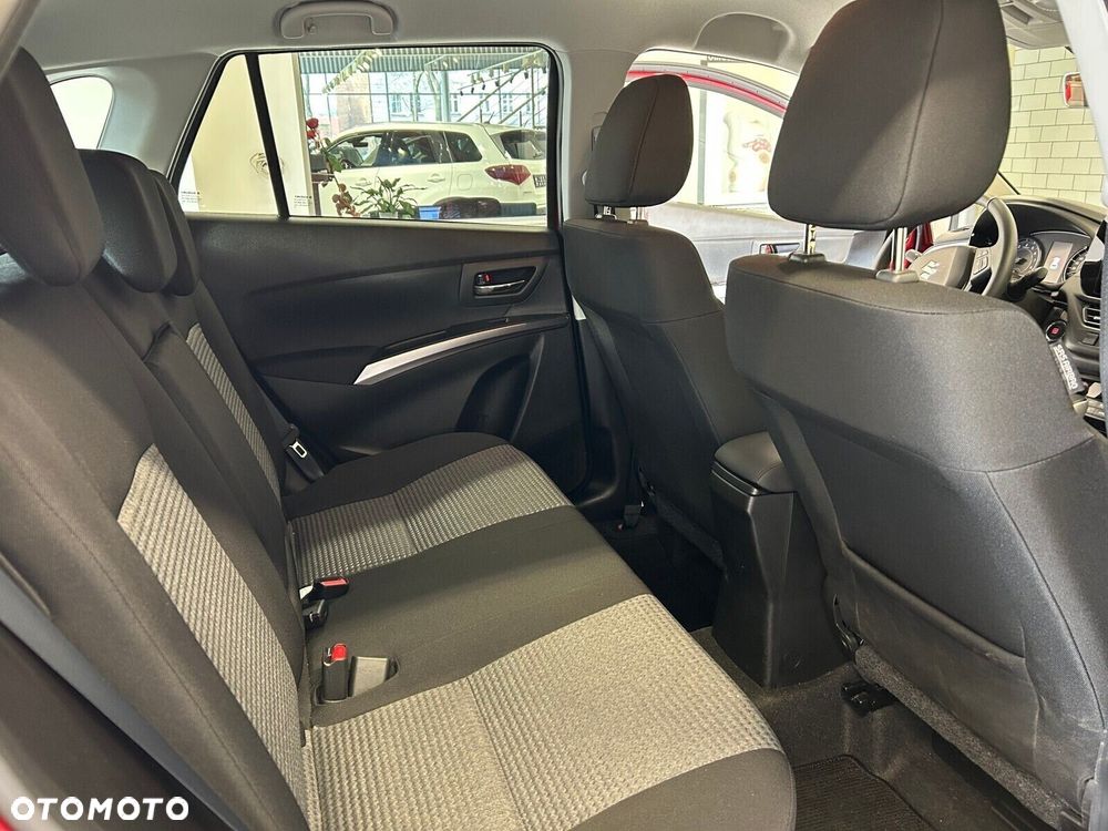 Suzuki S-Cross 1.4 BoosterJet mHEV Premium SP - 33