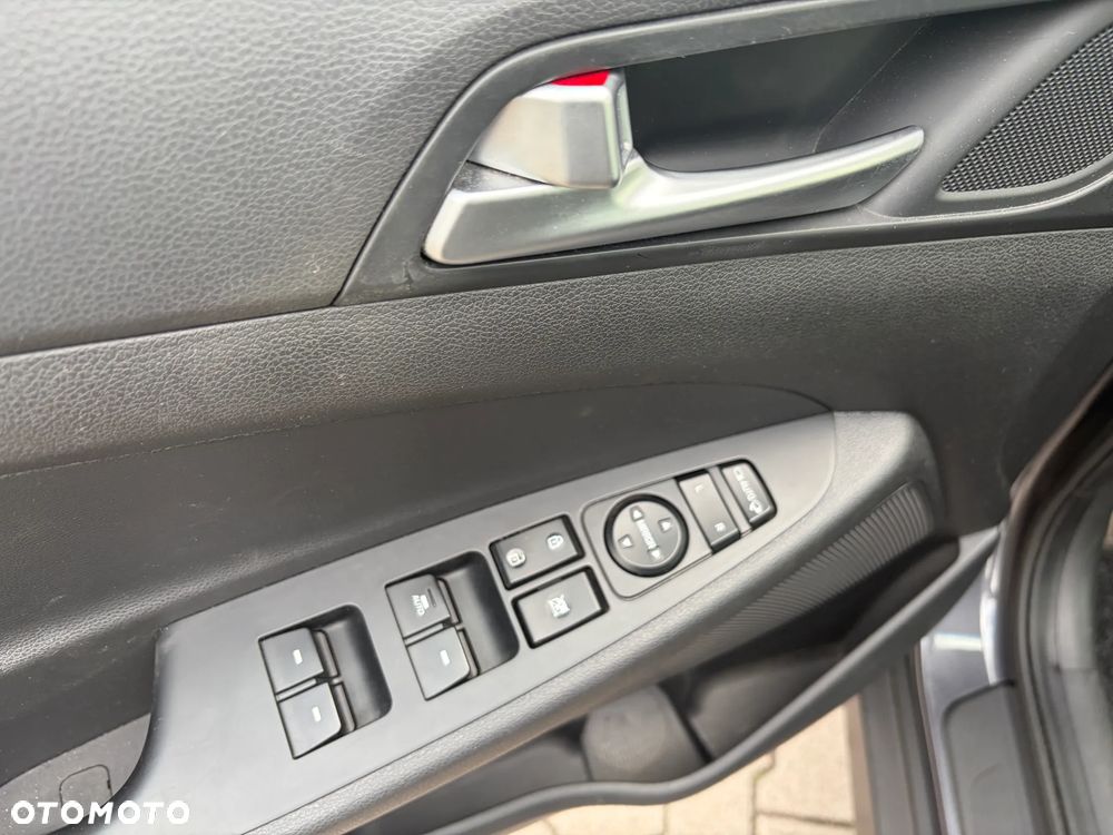 Hyundai Tucson - 11