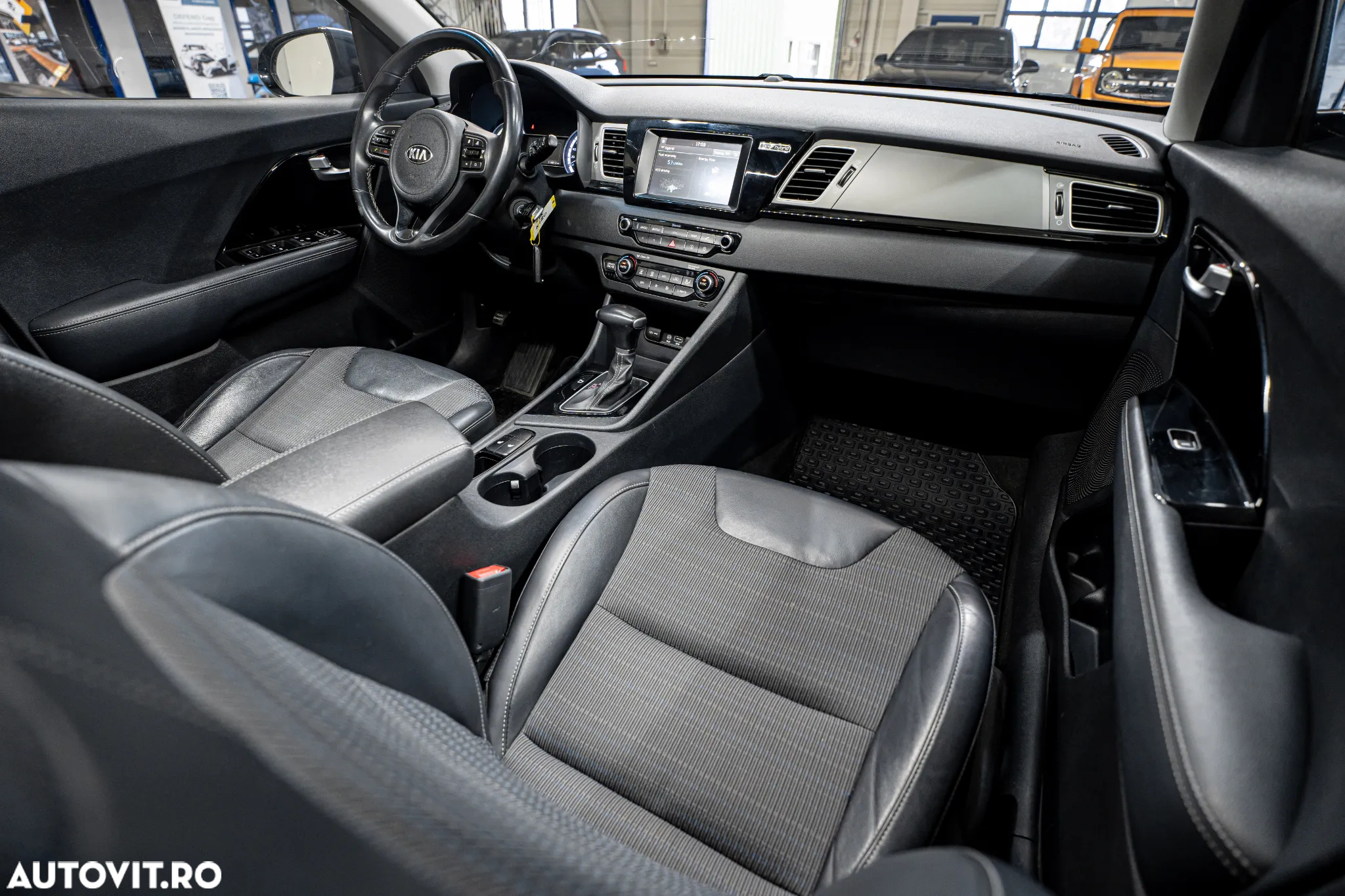 Kia Niro 1.6 GDI 6DCT HEV Comfort - 6