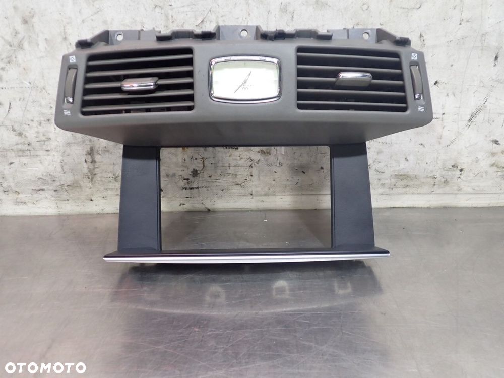 KRATKA NAWIEWU ZEGAREK INFINITI M37X 68720-1ME0A - 1