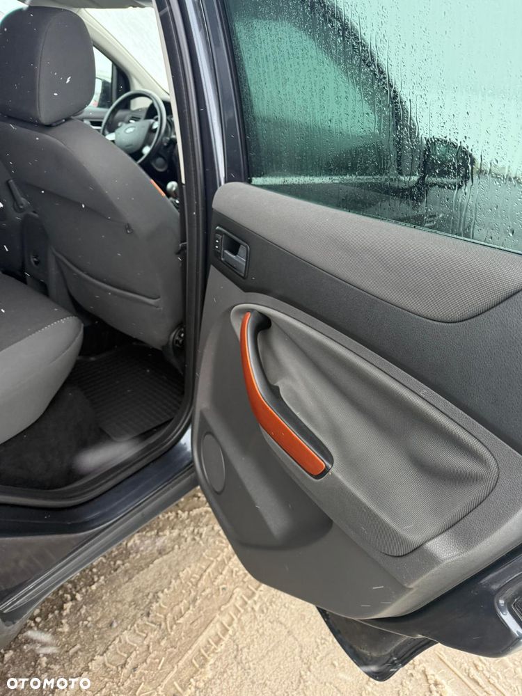 Ford Kuga 2.0 TDCi Trend - 26