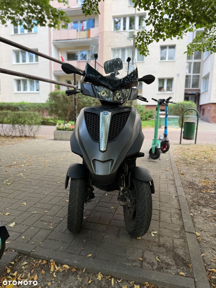 Piaggio MP-3 - 13